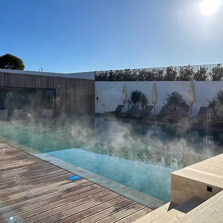 Aethos Ericeira ホテル